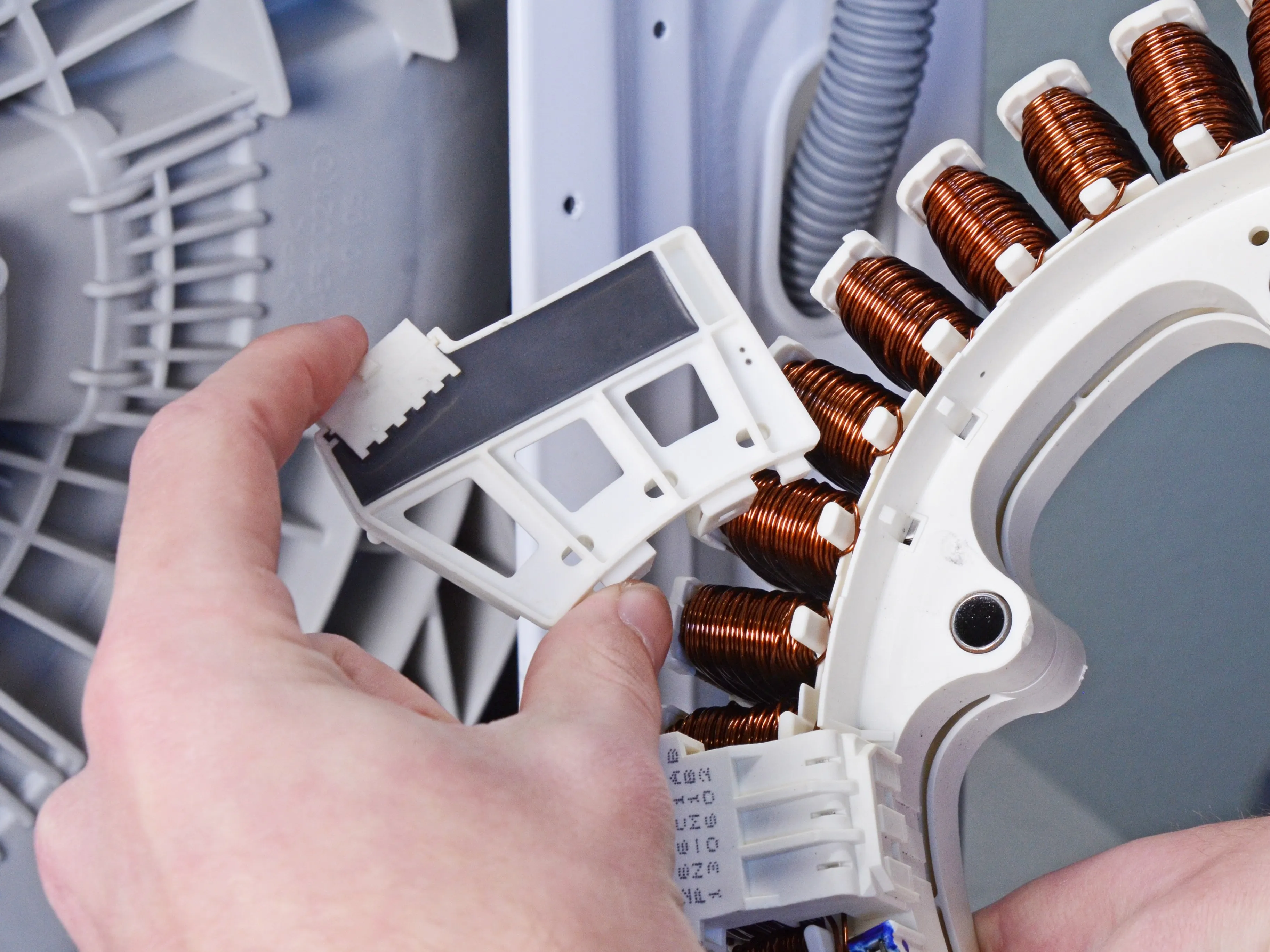Küçükçekmece Çamaşır Makinesi Motor Değişimi
